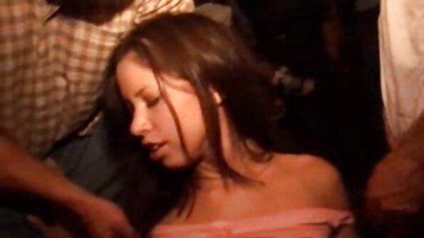 Mănâncă Mele Pasarica Și Suge-Ți Picioarele Adolescente Vol. 2 porno cu femei adormite