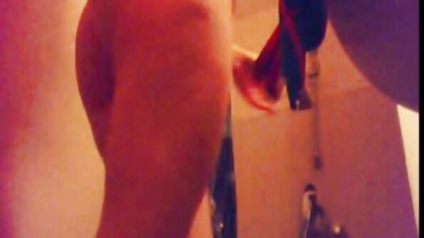 Experimentat teeny teen filme porno cu sclave sexuale trenuri să știe cum să clar un hard cock